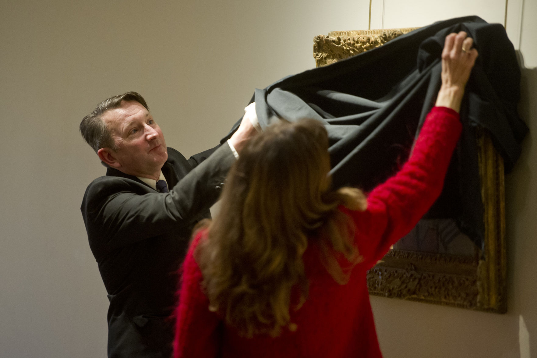 Art Unveiling 01
